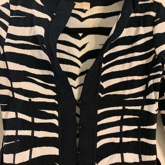 Zebra Print Valentino Cardigan - Picture 3 of 6